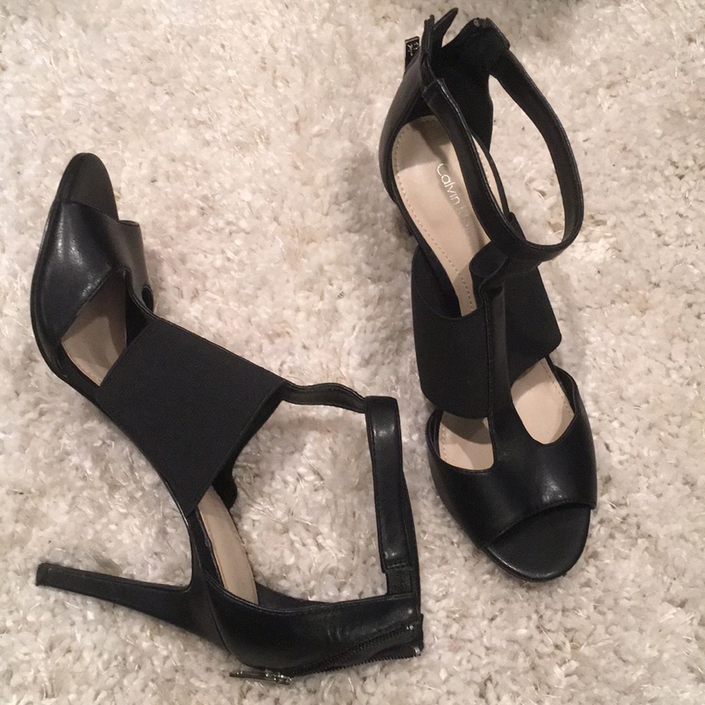 Strappy, sexy, and comfy black heels. Like New